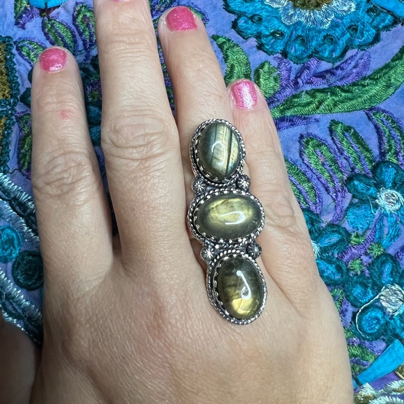 Labradorite ring 7 - Picture 2 of 3